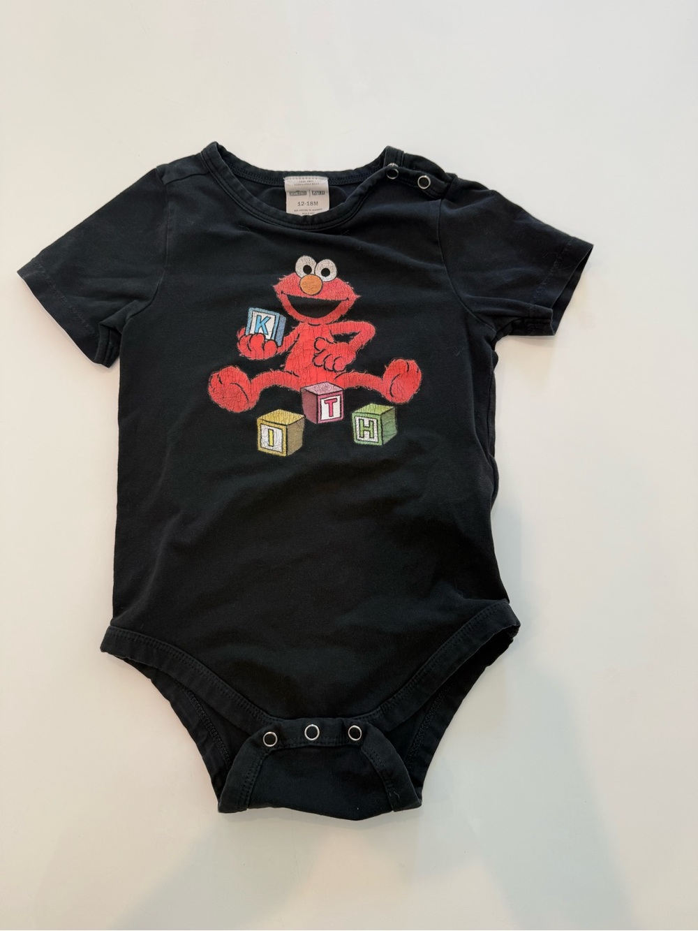 Kith x Sesame Street Elmo 12-18m onesie